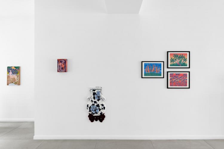 CLAY, PIGMENTS & FLUFF - 9